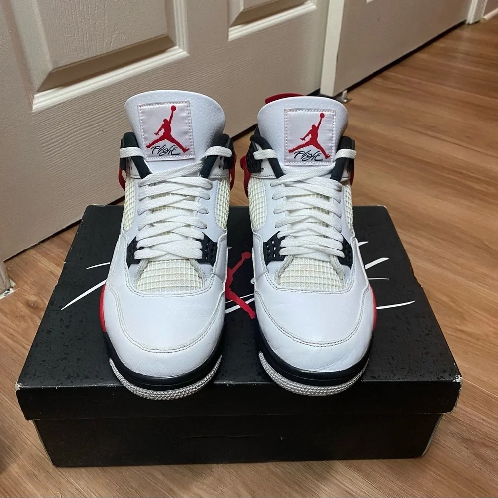 2023 Air Jordan 4 Retro “Red Cement” Size 11.5